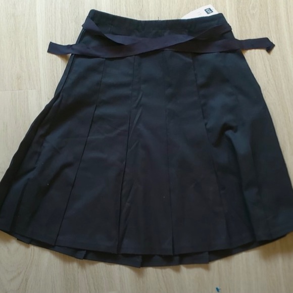 School Fashion GAP Pleated Skirt with Grosgrain Ribbon Belt  Size 0. . NWT - Picture 3 of 5